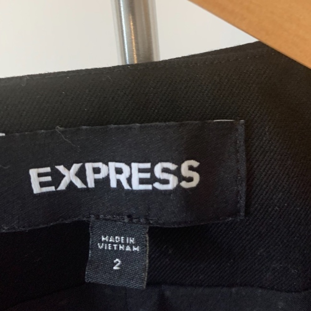 Express Blazer - Picture 2 of 3